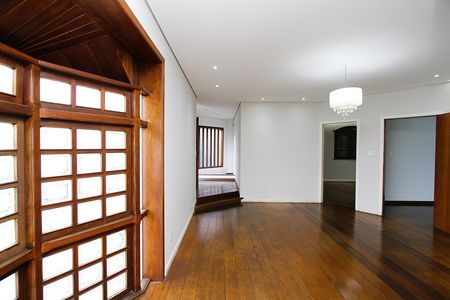 Casa à venda com 350m², 4 quartos e 5 vagasSala 1