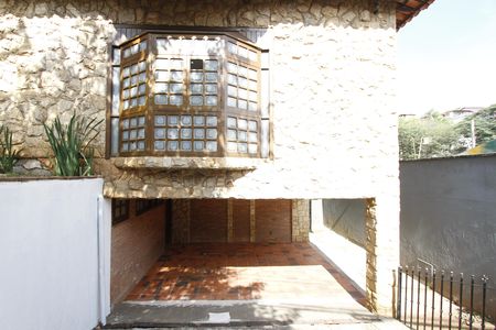 Casa à venda com 350m², 4 quartos e 5 vagasGaragem
