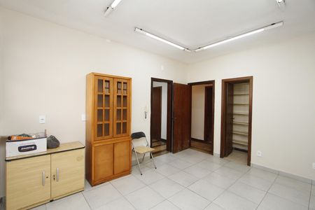 Casa à venda com 350m², 4 quartos e 5 vagasCozinha