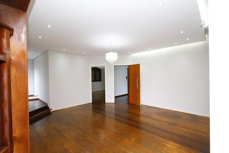 Casa à venda com 350m², 4 quartos e 5 vagasSala 1