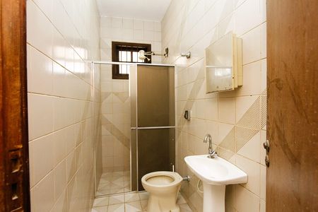 Casa à venda com 350m², 4 quartos e 5 vagasBanheiro de serviço