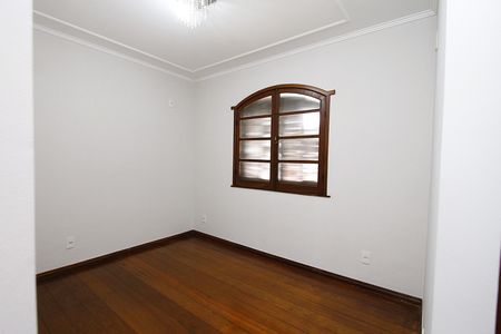 Casa à venda com 350m², 4 quartos e 5 vagasQuarto 3