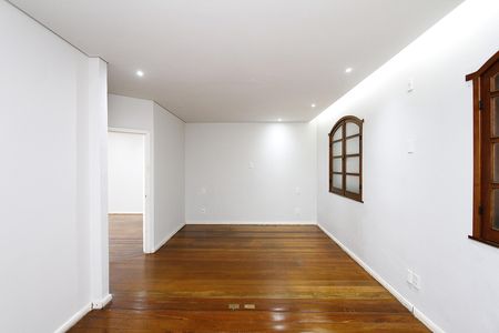 Casa à venda com 350m², 4 quartos e 5 vagasQuarto 1