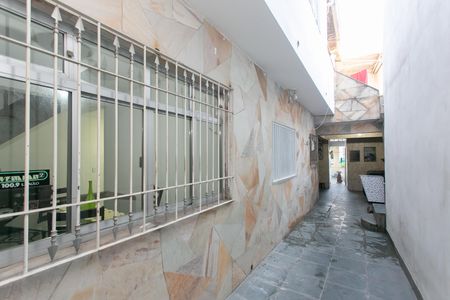 Casa à venda com 159m², 4 quartos e 3 vagas Casa à venda com 159m², 4 quartos e 3 vagasCorredor Externo