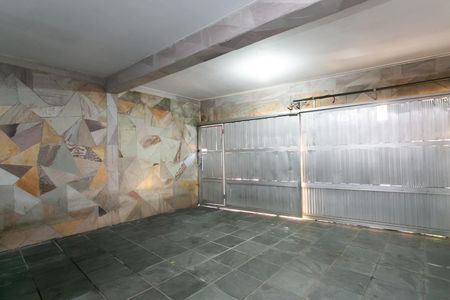 Casa à venda com 159m², 4 quartos e 3 vagas Casa à venda com 159m², 4 quartos e 3 vagasGaragem