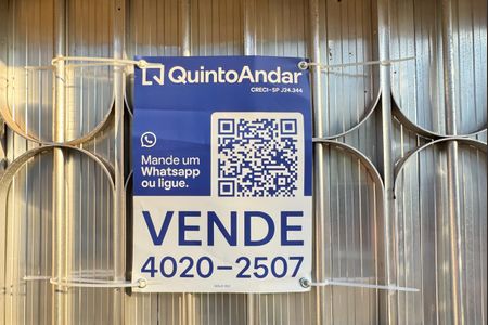 Casa à venda com 159m², 4 quartos e 3 vagas Casa à venda com 159m², 4 quartos e 3 vagasPlaca