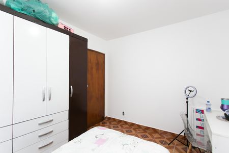Casa à venda com 159m², 4 quartos e 3 vagas Casa à venda com 159m², 4 quartos e 3 vagasQuarto 2