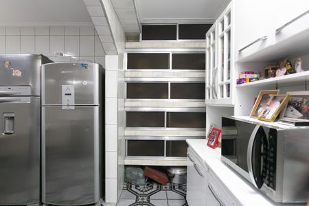 Casa à venda com 159m², 4 quartos e 3 vagas Casa à venda com 159m², 4 quartos e 3 vagasCozinha
