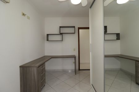 Apartamento para alugar com 93m², 3 quartos e 2 vagasQuarto 2