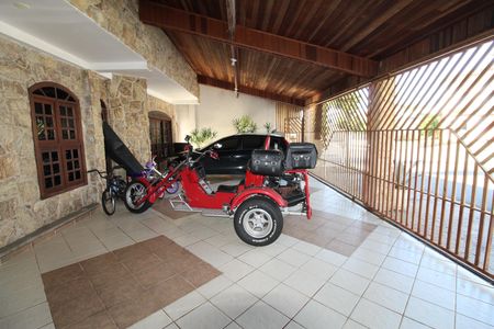 Casa de condomínio para alugar com 327m², 6 quartos e 4 vagasGaragem