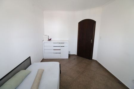 Casa de condomínio para alugar com 327m², 6 quartos e 4 vagasQuarto 1