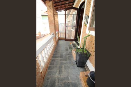 Casa de condomínio para alugar com 327m², 6 quartos e 4 vagasEdícula Área de Serviço