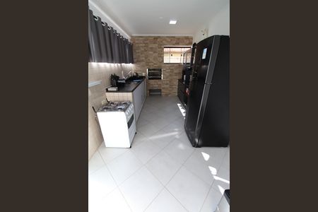 Casa de condomínio para alugar com 327m², 6 quartos e 4 vagasCozinha