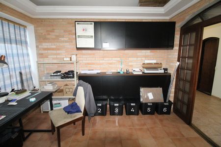 Casa de condomínio para alugar com 327m², 6 quartos e 4 vagasSala 2