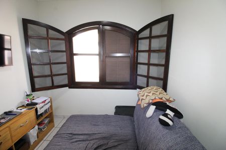 Casa de condomínio para alugar com 327m², 6 quartos e 4 vagasEdícula Quarto 1