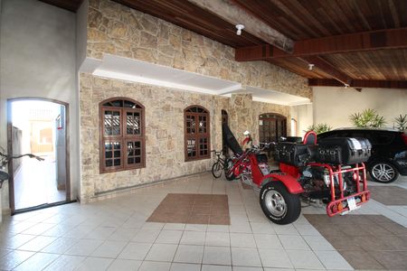 Garagem de casa de condomínio para alugar com 6 quartos, 327m² em Urbanova, São José dos Campos