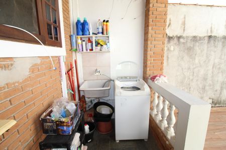 Casa de condomínio para alugar com 327m², 6 quartos e 4 vagasEdícula Área de Serviço