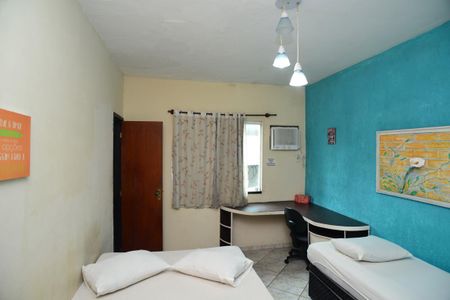 Casa de condomínio para alugar com 260m², 4 quartos e 2 vagas Casa de condomínio para alugar com 260m², 4 quartos e 2 vagasSuíte 3