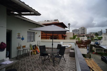 Casa de condomínio para alugar com 260m², 4 quartos e 2 vagas Casa de condomínio para alugar com 260m², 4 quartos e 2 vagasCobertura