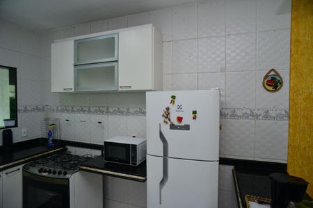Casa de condomínio para alugar com 260m², 4 quartos e 2 vagas Casa de condomínio para alugar com 260m², 4 quartos e 2 vagasCozinha