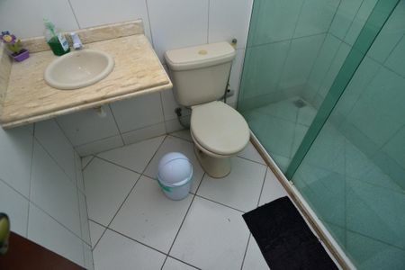 Casa de condomínio para alugar com 260m², 4 quartos e 2 vagas Casa de condomínio para alugar com 260m², 4 quartos e 2 vagasBanheiro Suíte 2