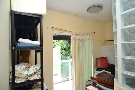 Casa de condomínio para alugar com 260m², 4 quartos e 2 vagas Casa de condomínio para alugar com 260m², 4 quartos e 2 vagasQuarto de Apoio