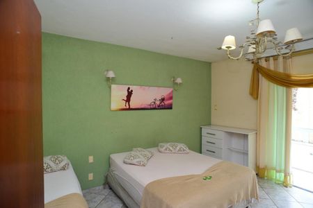 Casa de condomínio para alugar com 260m², 4 quartos e 2 vagas Casa de condomínio para alugar com 260m², 4 quartos e 2 vagasSuíte 1