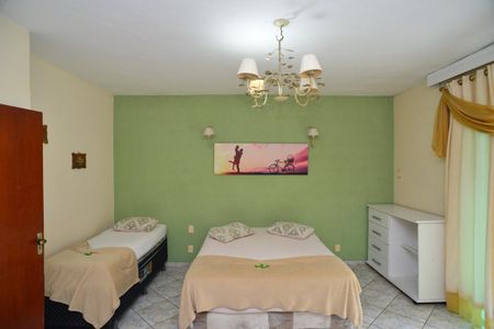 Casa de condomínio para alugar com 260m², 4 quartos e 2 vagas Casa de condomínio para alugar com 260m², 4 quartos e 2 vagasSuíte 1