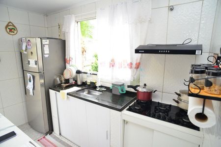Casa de condomínio para alugar com 260m², 4 quartos e 2 vagas Casa de condomínio para alugar com 260m², 4 quartos e 2 vagasCozinha