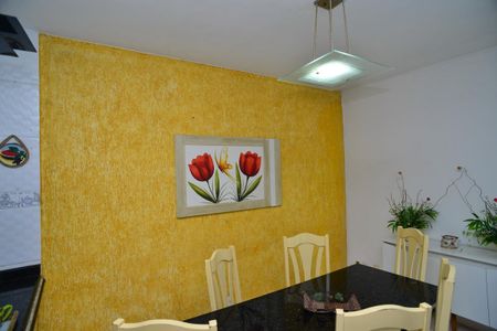 Casa de condomínio para alugar com 260m², 4 quartos e 2 vagas Casa de condomínio para alugar com 260m², 4 quartos e 2 vagasSala
