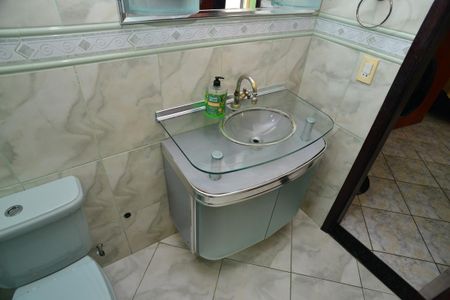 Casa de condomínio para alugar com 260m², 4 quartos e 2 vagas Casa de condomínio para alugar com 260m², 4 quartos e 2 vagasBanheiro Suíte 1