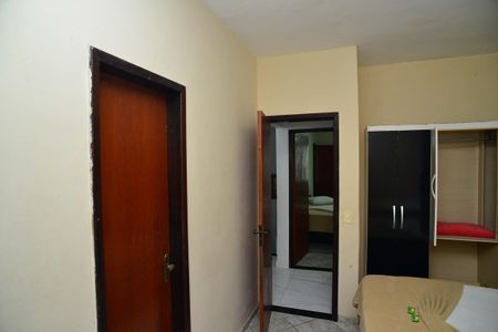 Casa de condomínio para alugar com 260m², 4 quartos e 2 vagas Casa de condomínio para alugar com 260m², 4 quartos e 2 vagasSuíte 2