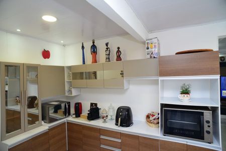 Casa de condomínio para alugar com 260m², 4 quartos e 2 vagas Casa de condomínio para alugar com 260m², 4 quartos e 2 vagasCozinha