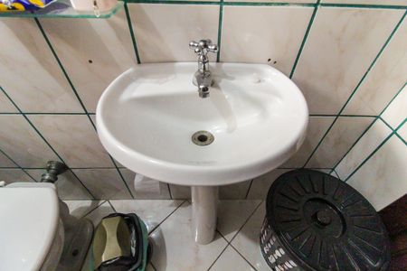 Casa de condomínio à venda com 80m², 2 quartos e 1 vaga Casa de condomínio à venda com 80m², 2 quartos e 1 vagaBanheiro