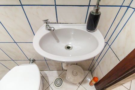 Casa de condomínio à venda com 80m², 2 quartos e 1 vaga Casa de condomínio à venda com 80m², 2 quartos e 1 vagaLavabo