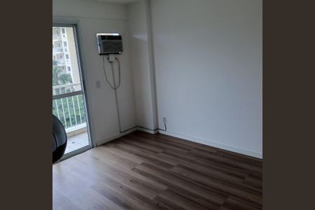 Apartamento à venda com 85m², 2 quartos e 2 vagas Apartamento à venda com 85m², 2 quartos e 2 vagasSala