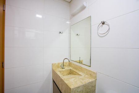 Apartamento à venda com 70m², 2 quartos e 1 vaga Apartamento à venda com 70m², 2 quartos e 1 vagaBanheiro do quarto 1