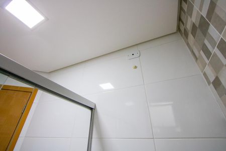 Apartamento à venda com 70m², 2 quartos e 1 vaga Apartamento à venda com 70m², 2 quartos e 1 vagaBanheiro social