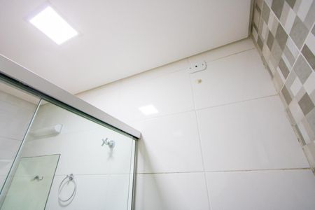 Apartamento à venda com 70m², 2 quartos e 1 vaga Apartamento à venda com 70m², 2 quartos e 1 vagaBanheiro do quarto 1