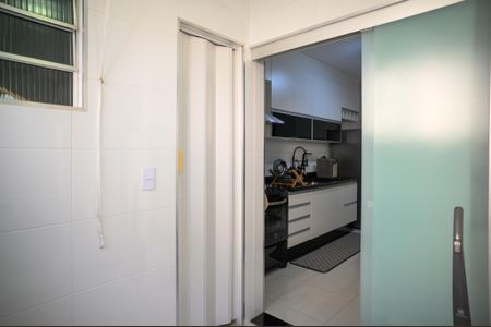Apartamento à venda com 111m², 3 quartos e 1 vagaÁrea de Serviço