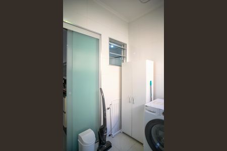 Apartamento à venda com 111m², 3 quartos e 1 vagaÁrea de Serviço