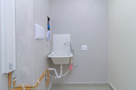 Apartamento para alugar com 33m², 2 quartos e sem vaga Apartamento para alugar com 33m², 2 quartos e sem vagaÁrea de Serviço