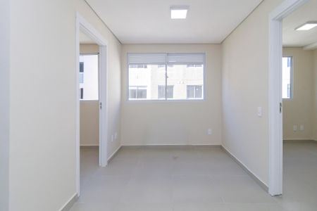 Apartamento para alugar com 33m², 2 quartos e sem vaga Apartamento para alugar com 33m², 2 quartos e sem vagaSala