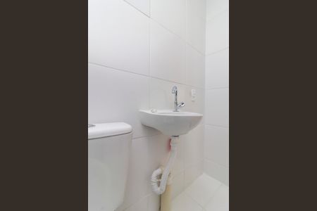 Apartamento para alugar com 33m², 2 quartos e sem vaga Apartamento para alugar com 33m², 2 quartos e sem vagaBanheiro