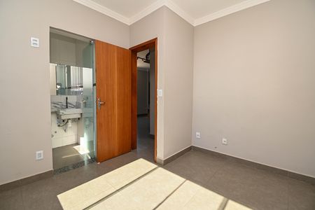Apartamento à venda com 2 quartos, 67m² em Parque Maracana, Contagem