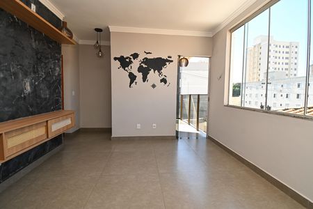 Apartamento à venda com 2 quartos, 67m² em Parque Maracana, Contagem