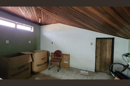 Casa para alugar com 308m², 2 quartos e 3 vagas Casa para alugar com 308m², 2 quartos e 3 vagasSótão