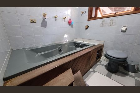 Casa para alugar com 308m², 2 quartos e 3 vagas Casa para alugar com 308m², 2 quartos e 3 vagasBanheiro - Suite 02