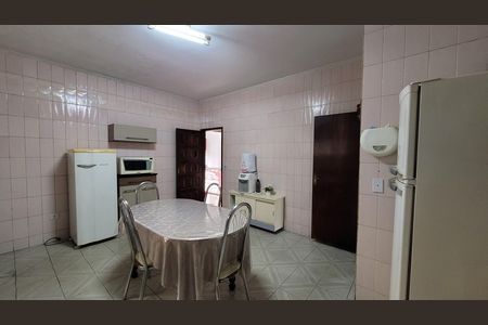 Casa para alugar com 308m², 2 quartos e 3 vagas Casa para alugar com 308m², 2 quartos e 3 vagasCozinha