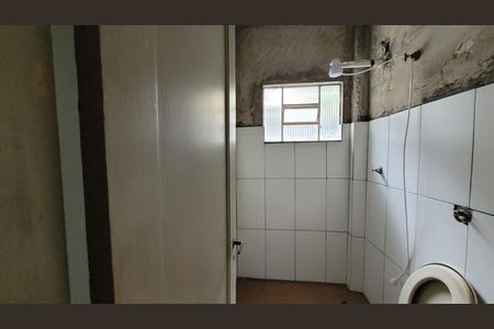 Casa para alugar com 308m², 2 quartos e 3 vagas Casa para alugar com 308m², 2 quartos e 3 vagasEdícola - Banheiro Serviço